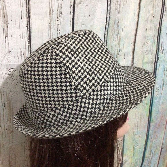 NEW Houndstooth Fedora Trilby Wool Blend Hat Flower Accent Side One Size 🧸 - Picture 11 of 13